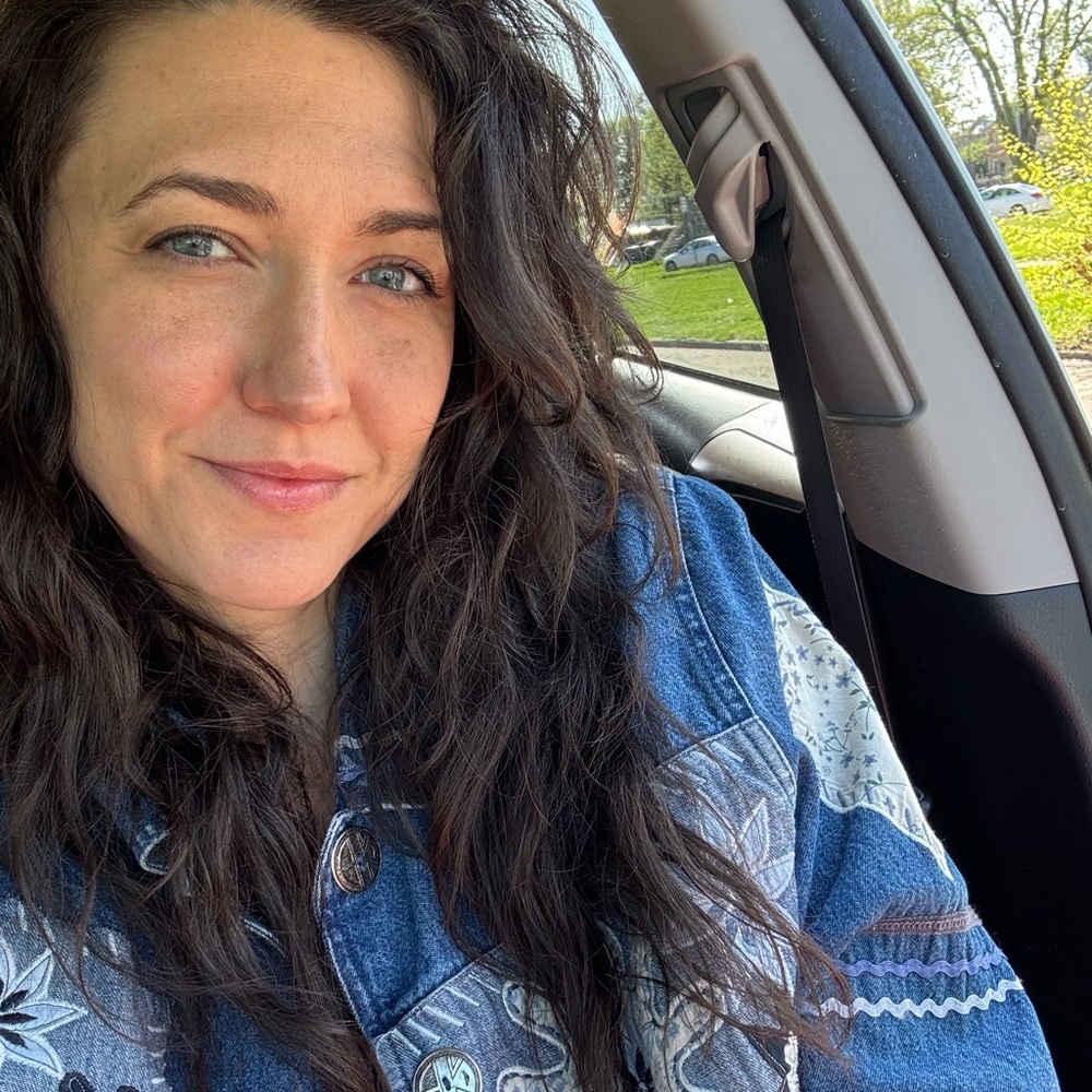 Meet your Posher, Julia